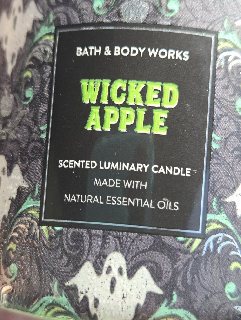 Bath & Body Works Autumn Candle, Wicked Apple, vanilla caramel apple NEW